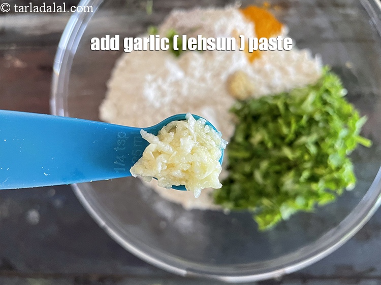 Step 13 – Add&nbsp;<meta charset="UTF-8" />1/4 tsp&nbsp;<a href="glossary-garlic-paste-lehsun-ki-paste-lahsun-ki-paste-350i">garlic (lehsun) paste</a>.