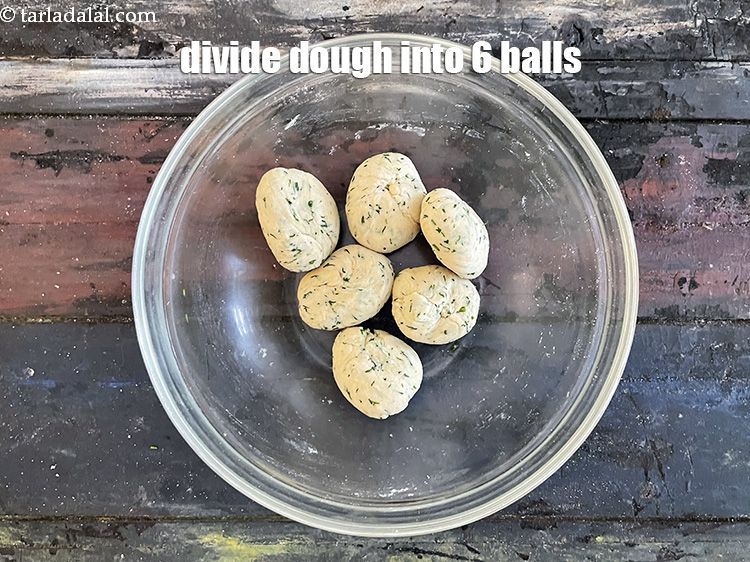 Step 13 – To make <strong>dill khakhra recipe | suva khakhra made with whole wheat flour&nbsp;| healthy&nbsp;dill khakhra …