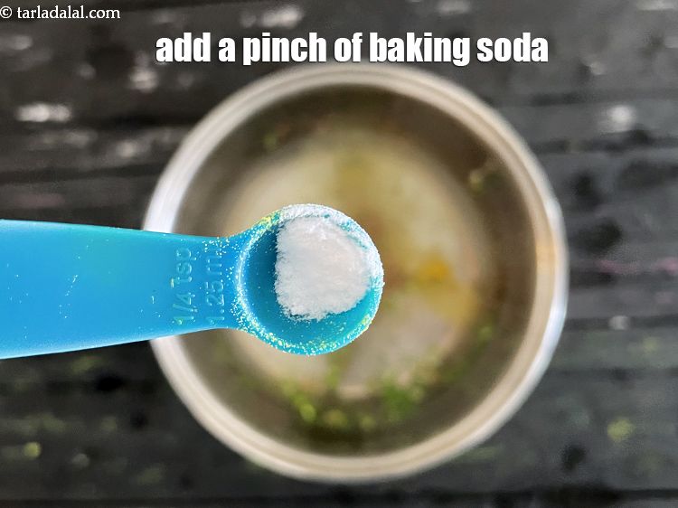 Step 18 – Add&nbsp;<meta charset="UTF-8" />a pinch of&nbsp;<a href="glossary-baking-soda-soda-bi-carb-615i">baking soda</a>.