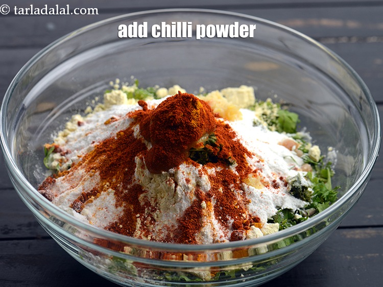 Step 11 – Add 1 1/2 tsp&nbsp;<a href="https://www.tarladalal.com/glossary-chilli-powder-red-chilli-powder-339i">chilli powder</a>.