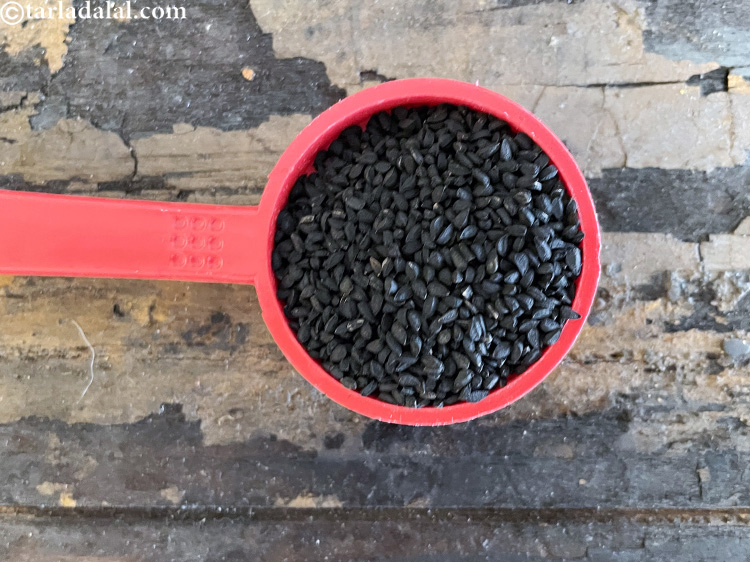 Step 13 – This is what kalonji (Nigella, black onion seeds) looks like.&nbsp;<meta charset="UTF-8" />Black seed, nigella or …