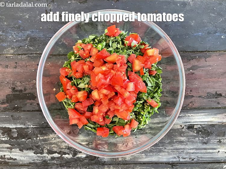 Step 8 – Add&nbsp;1/2 cup&nbsp;finely&nbsp;<a href="glossary-chopped-tomatoes-779i">chopped tomatoes</a>.