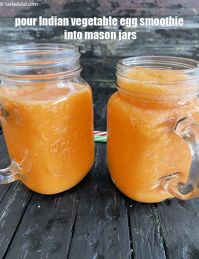 Step 12 – Pour <meta charset="UTF-8" /><strong>Indian vegetable egg smoothie&nbsp;</strong>into 2 mason jars or 3 medium glasses.