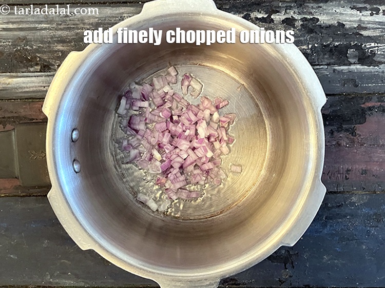 Step 11 – Add&nbsp;1/4 cup&nbsp;finely&nbsp;<a href="glossary-chopped-onions-722i">chopped onions</a>.