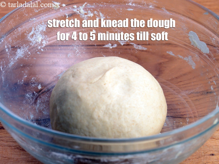 स्टेप 22 – <strong>ध्यान रहे कि आटे को अच्छी तरह से नरम और …