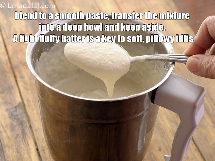 स्टेप 14 – <p>एक मुलायम पेस्ट होने तक पीस लें।</p>