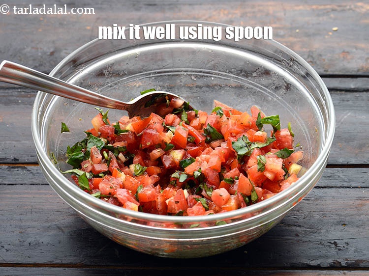 स्टेप 19 – इसे चम्मच से अच्छी तरह मिला लें।&nbsp;<br /> &nbsp;