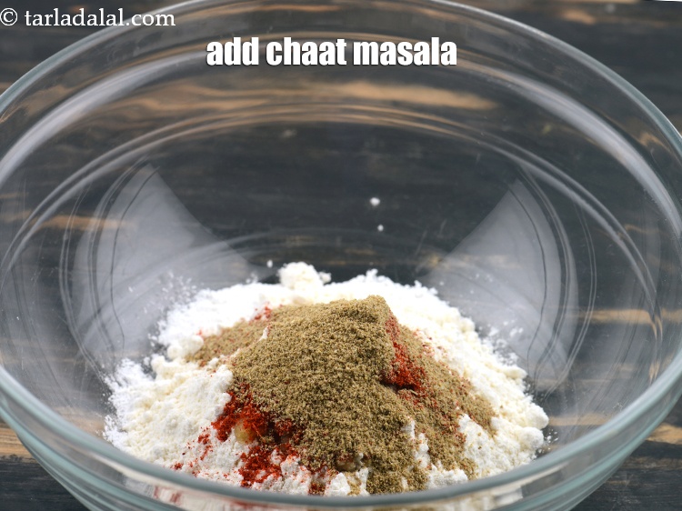 Step 7 – Add 1 tsp <a href="https://www.tarladalal.com/glossary-chaat-masala-300i">chaat masala</a>.