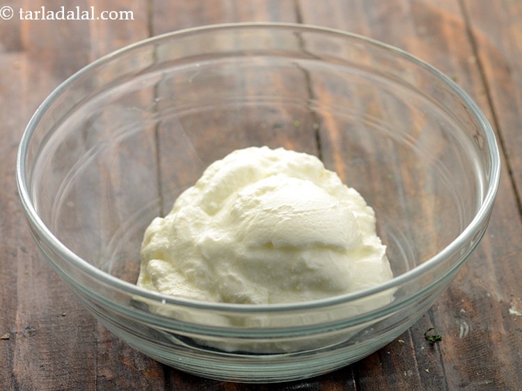 Step 7 – To make&nbsp;<strong>strawberry and black grape raita | healthy&nbsp;strawberry black grape&nbsp;raita | quick&nbsp;black grape and strawberry …