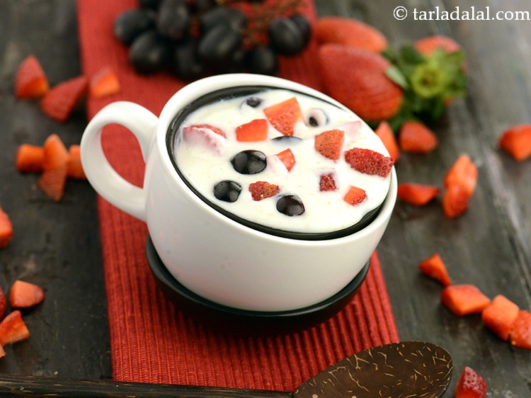 Step 14 – Serve&nbsp;<strong>&nbsp;</strong>&nbsp;<strong>strawberry and black grape raita | healthy&nbsp;strawberry black grape&nbsp;raita | quick&nbsp;black grape and strawberry raita …