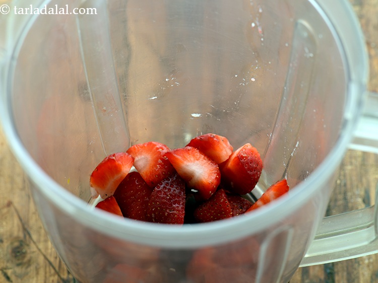 Step 16 – For the <strong>strawberry banana smoothie recipe | 4 ingredient strawberry banana smoothie | Indian strawberry …