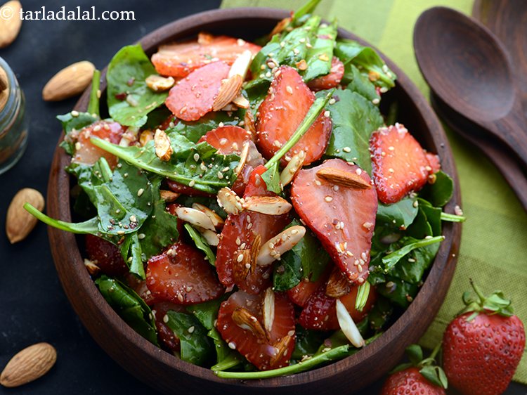 स्टेप 14 – <strong>स्ट्रॉबेरी पालक सलाद</strong> को | <strong>भारतीय स्टाइल स्ट्रॉबेरी, पालक और …