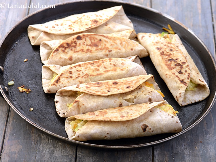 Step 25 – Repeat steps 1 to 5 to make more 5 rolls.