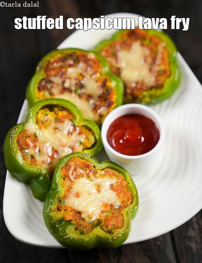 Step 32 – Serve <strong>stuffed capsicum rings</strong> hot.