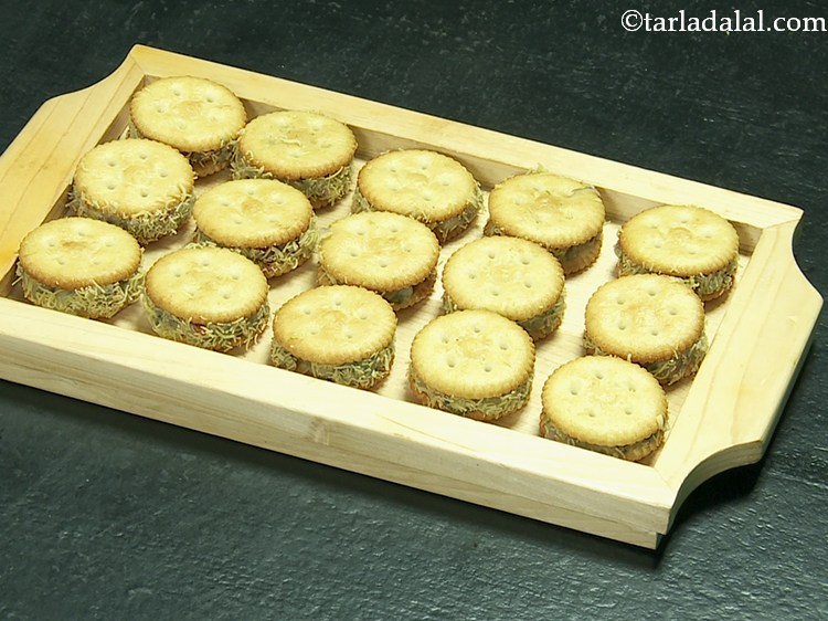 Step 16 – Repeat step 1 to 5 and make 21 more stuffed sev puris.