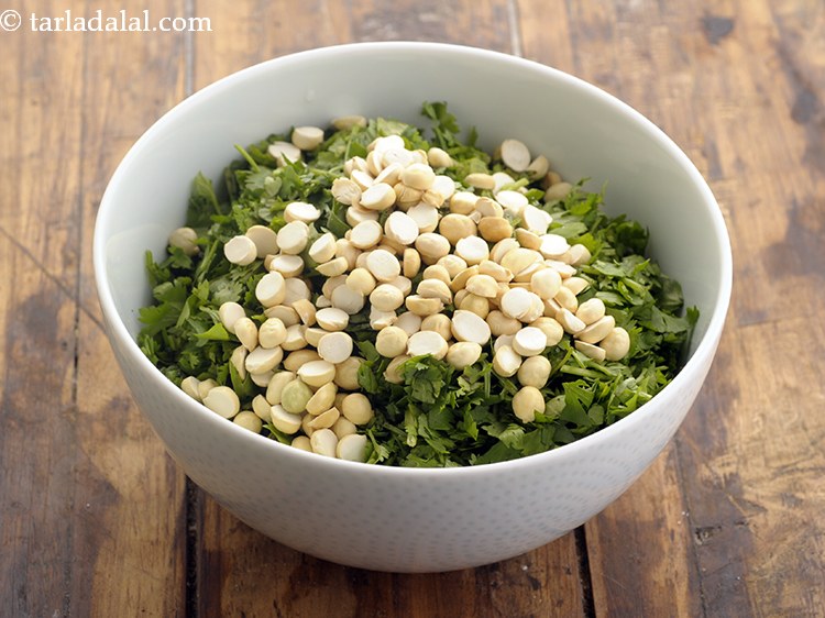 Step 4 – Add roasted chana dal