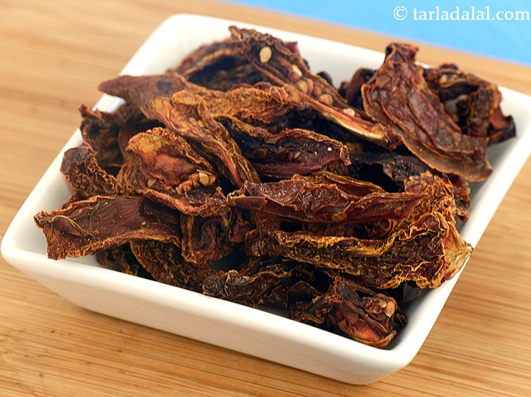 Step 19 – To soak sun dried tomatoes, take 1/4 cup&nbsp;<a href="https://www.tarladalal.com/glossary-sun-dried-tomatoes-1994i">sun-dried tomatoes</a>&nbsp;in a bowl.&nbsp;