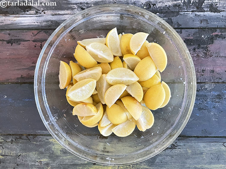 Step 17 – <meta charset="UTF-8" />This is what the lemons look on day 5. A little water has …