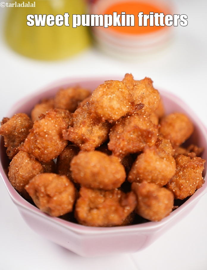 Step 15 – Serve <strong>pumpkin jaggery gulgule</strong> immediately.