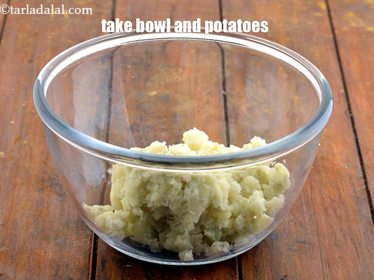 Step 3 – To make the mixture of&nbsp;<strong>aloo tikki | Punjabi aloo tikki | aloo ki patties | …