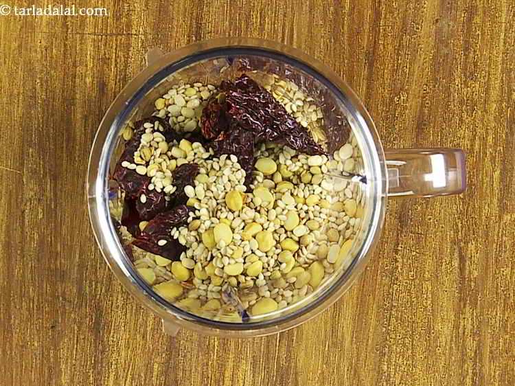 Step 20 – <p>Once cool, transfer to a mixer jar.</p>