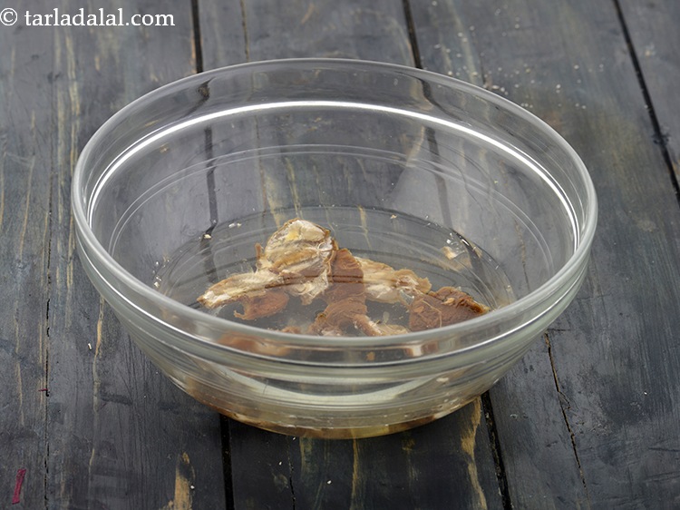 Step 4 – Use warm water for soaking, so as to get the maximum tamarind extract.
