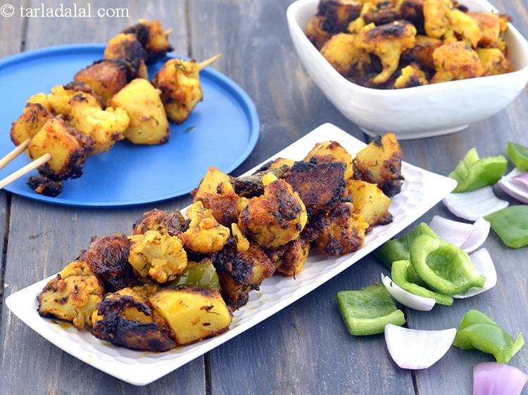 Step 27 – Serve <strong>Tandoori aloo gobhi ki sukhi sabzi recipe | Indian style sukhi masaledar gobhi aloo …