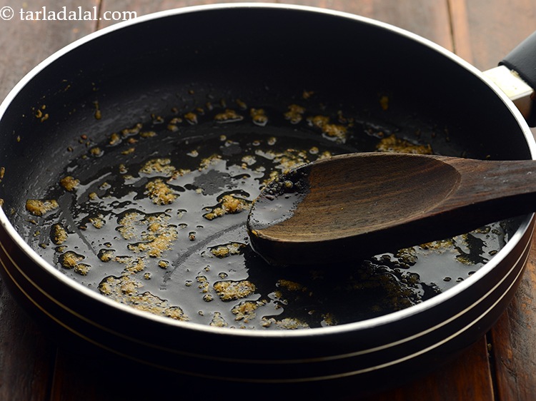 Step 5 – Saut&eacute; on a medium flame for 30 seconds.