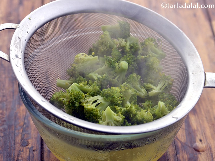 Step 11 – Drain and keep the blanched broccoli florets aside.