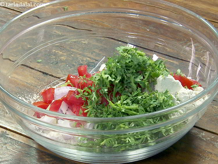 स्टेप 7 – साथ ही, धनिया डालें।