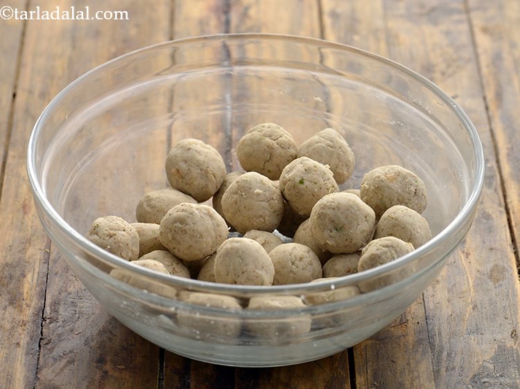 Step 10 – Divide the dough into 22 equal portions.