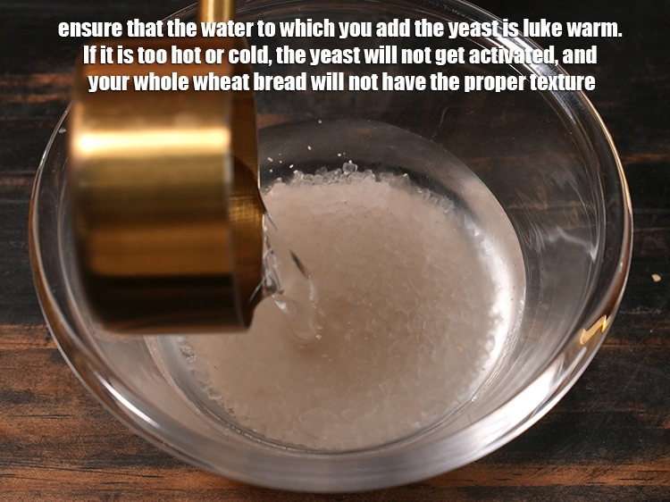 स्टेप 34 – सुनिश्चित करें कि जिस पानी में आप इन्स्टन्ट सूखा खमीर …