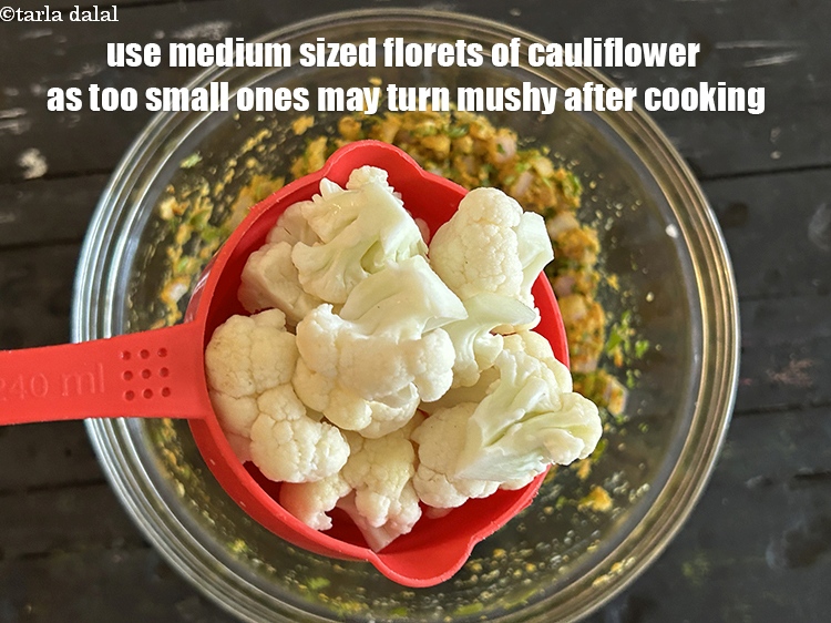Step 29 – <meta charset="UTF-8" />Use&nbsp;medium sized florets of cauliflower as too small ones may turn mushy after …