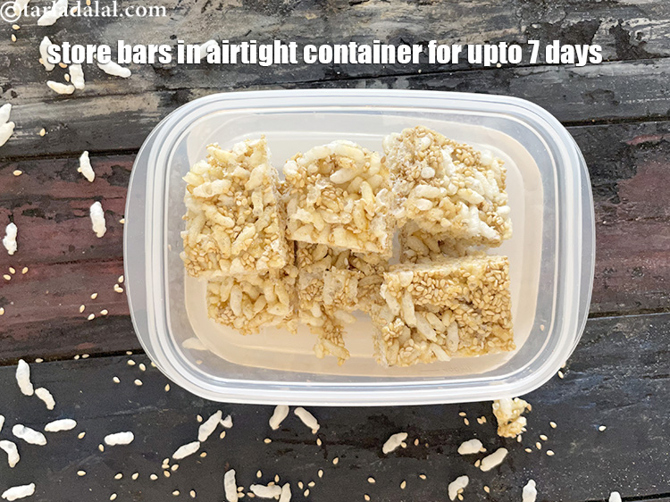 स्टेप 24 – <strong>मुरमुरा तिल चिक्की</strong> को | <strong>मुरमुरे तिल के बार रेसिपी …