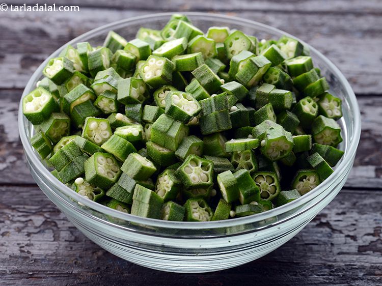 स्टेप 29 – भिन्डी बारीक या बहुत बड़ी नहीं, मध्यम आकार की ही …