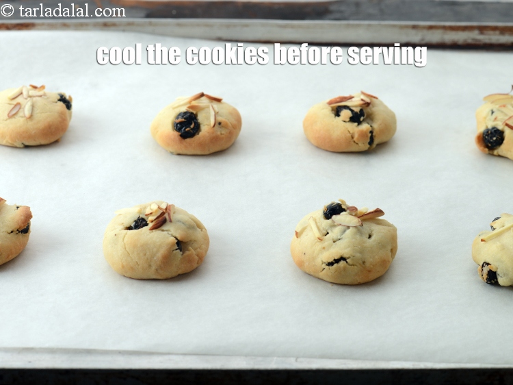 Step 18 – Cool the cookies before serving.