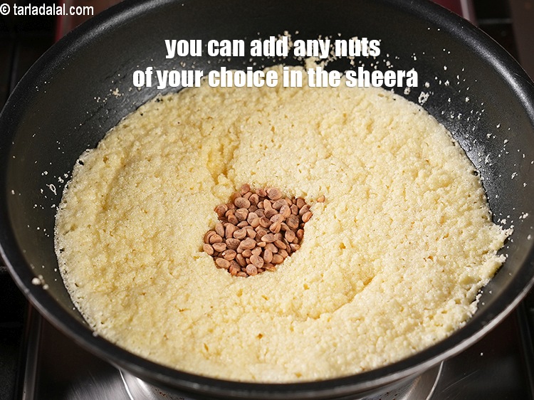 स्टेप 17 – आप शीरा में अपनी पसंद का कोई भी मेवा मिला …