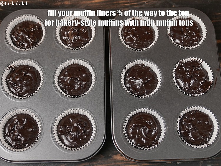 स्टेप 26 – ऊंचे मफिन टॉप वाले बेकरी शैली के मफिन के लिए …