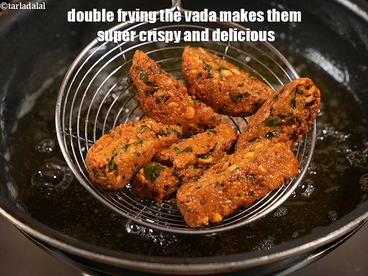 Step 30 – Double frying the vada makes them super crispy and delicious.