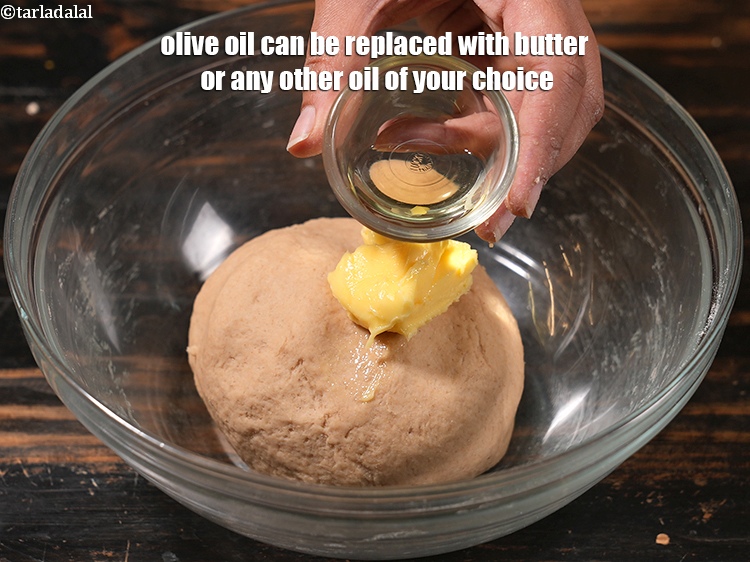 स्टेप 34 – जैतून के तेल की जगह मक्खन या अपनी पसंद का …