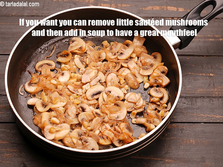 स्टेप 24 – यदि आप चाहें तो थोड़े से भुने हुए मशरूम को …