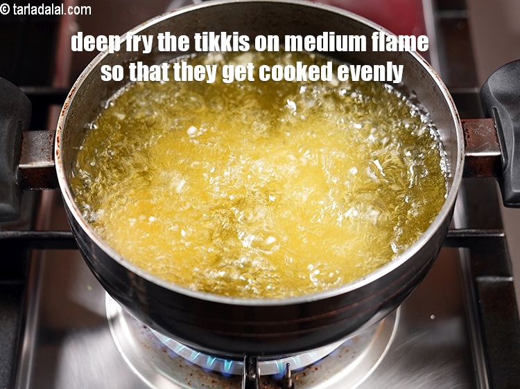 Step 29 – Deep fry the tikkis on medium flame so that they get cooked evenly.