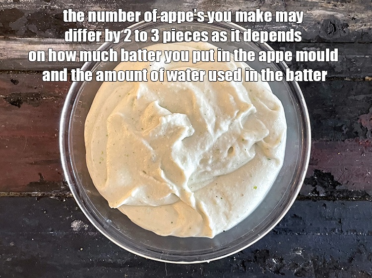 स्टेप 30 – आपके द्वारा बनाए गए अप्पे&nbsp;की संख्या 2 से 3&nbsp;हो सकती …