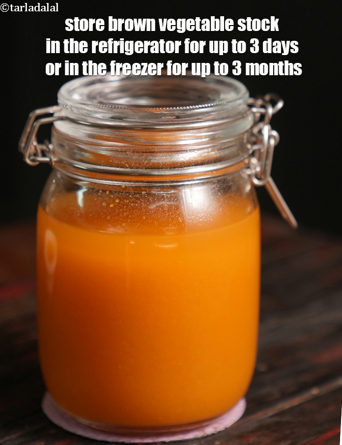 स्टेप 18 – ब्राउन वेजिटेबल स्टॉक को रेफ्रिजरेटर में 3 दिनों तक या …