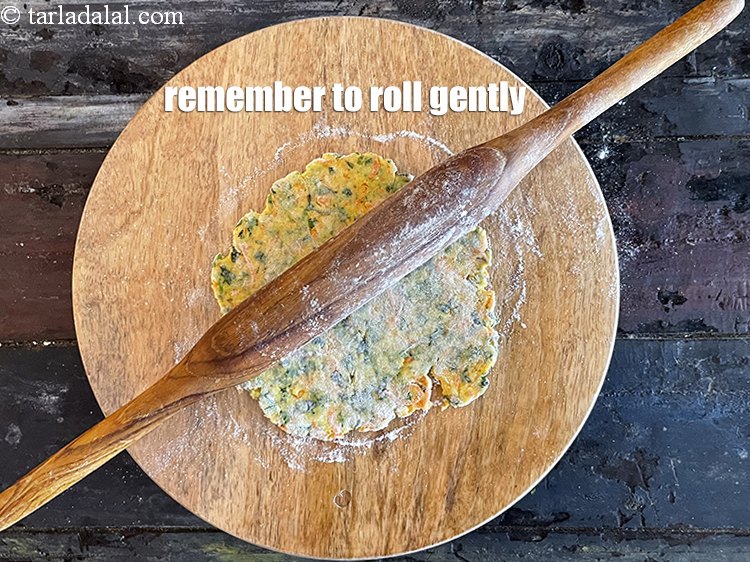 Step 30 – <p>Roll gently.</p>