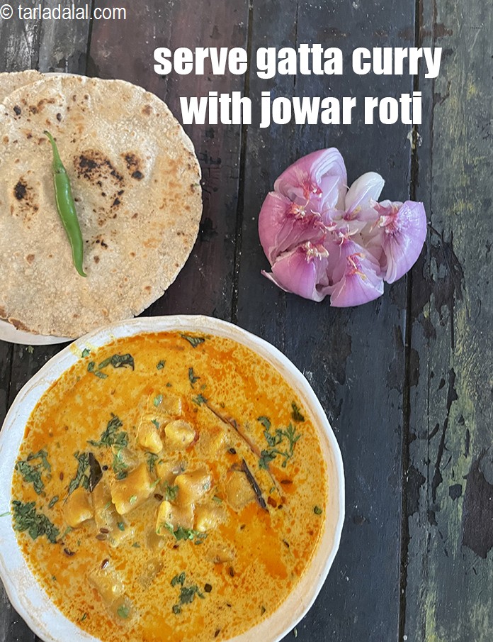 Step 53 – Serve <strong>gatta curry&nbsp;</strong>with jowar roti.&nbsp;