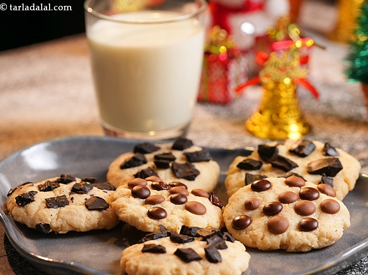 Step 17 – Make sure to serve the cookie warm for the best flavours.&nbsp;