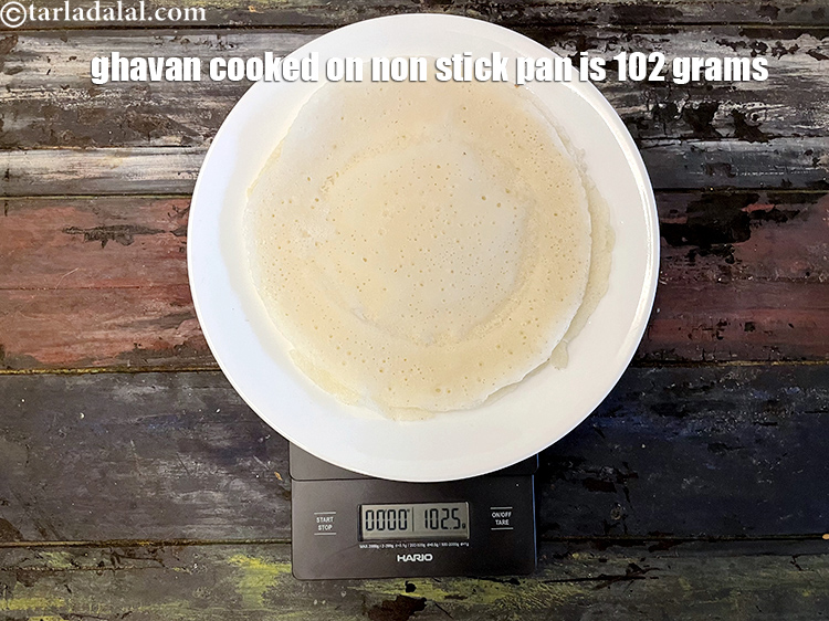 Step 26 – <strong>Maharashtrian ghavan</strong> cooked on non stick pan weighs 102 grams.
