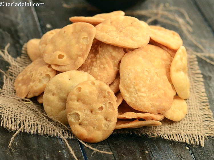 Step 36 – When you have time on hand, you can make <a href="https://www.tarladalal.com/papadi-chaat-papdi-2787r" target="_blank"><strong>papdi </strong></a>at home.&nbsp;