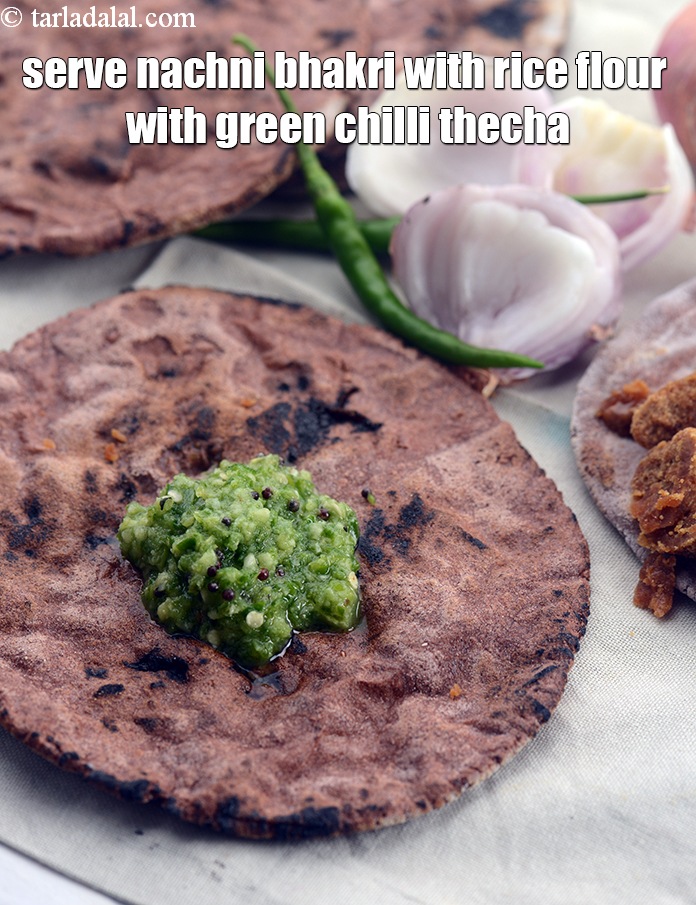 Step 23 – Serve <meta charset="UTF-8" /><strong>nachni bhakri with rice flour&nbsp;</strong>with green chilli thecha.&nbsp;See how to make <a …